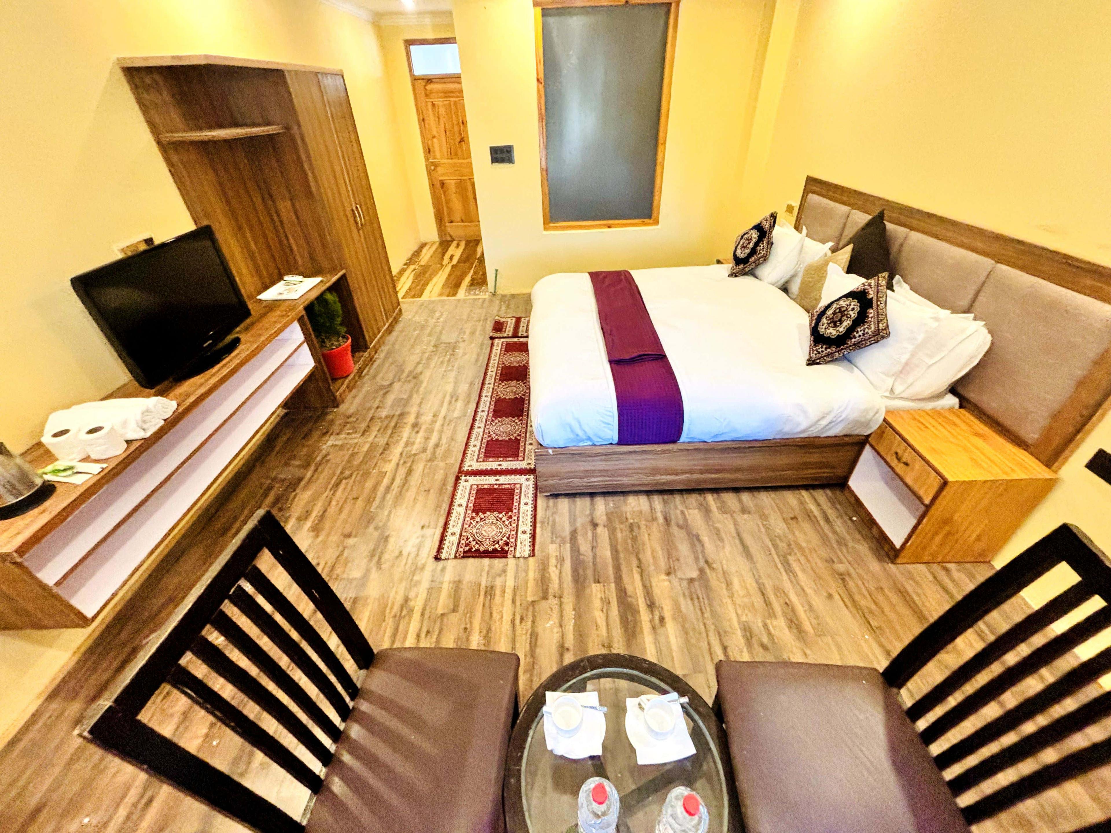 Premium Hotel Room - View 15