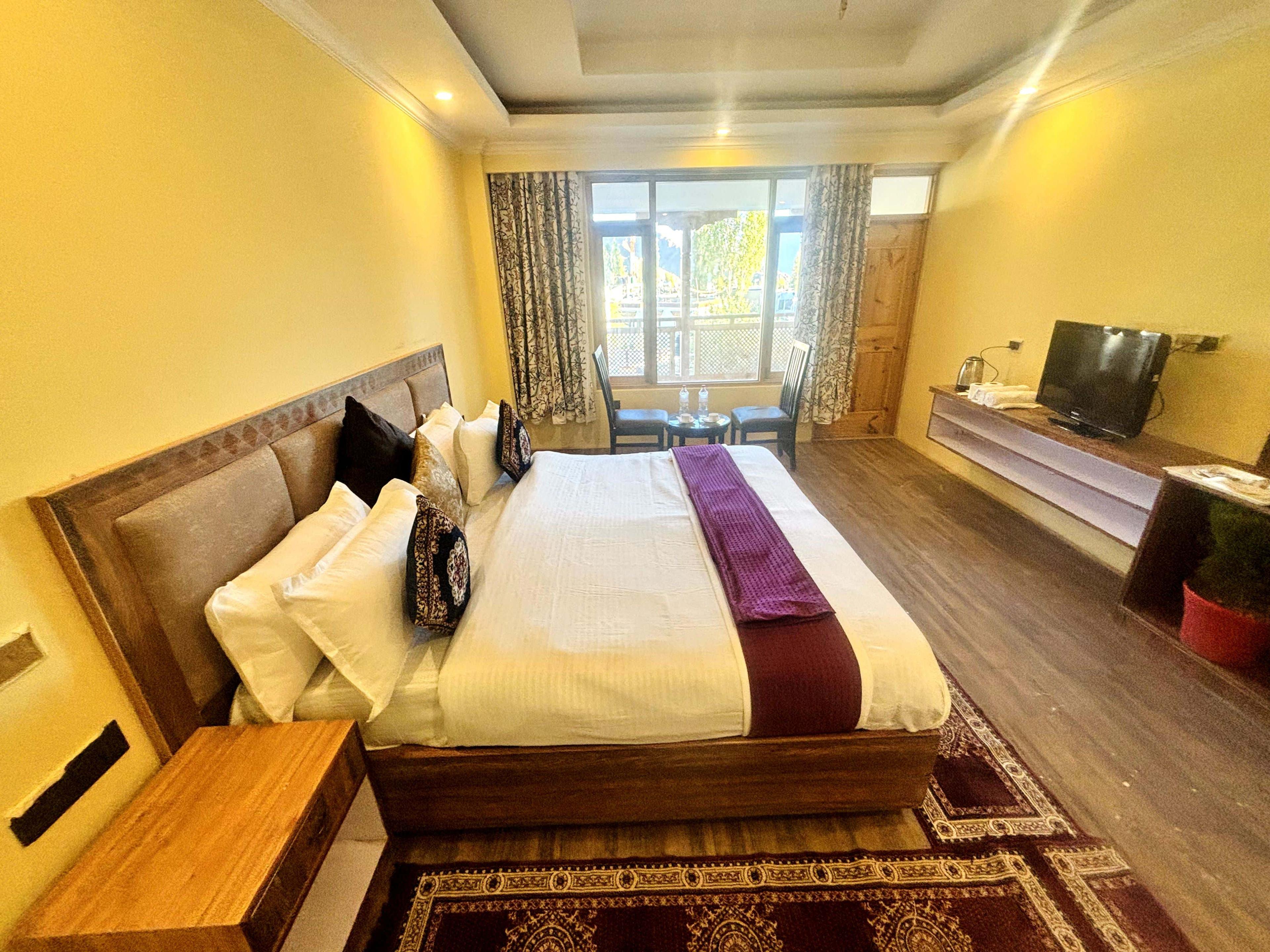 Premium Hotel Room - View 19