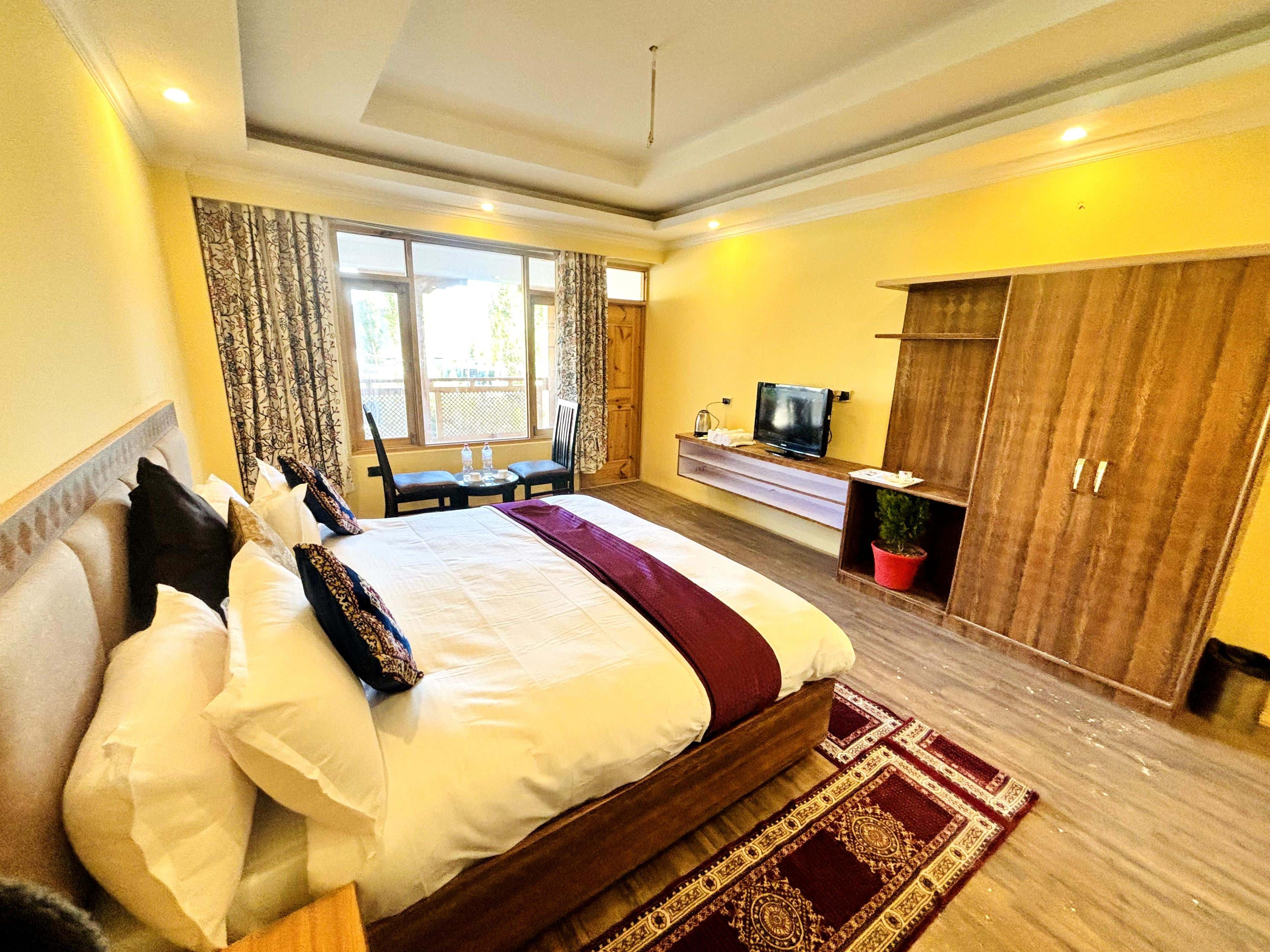 Premium Hotel Room - View 22