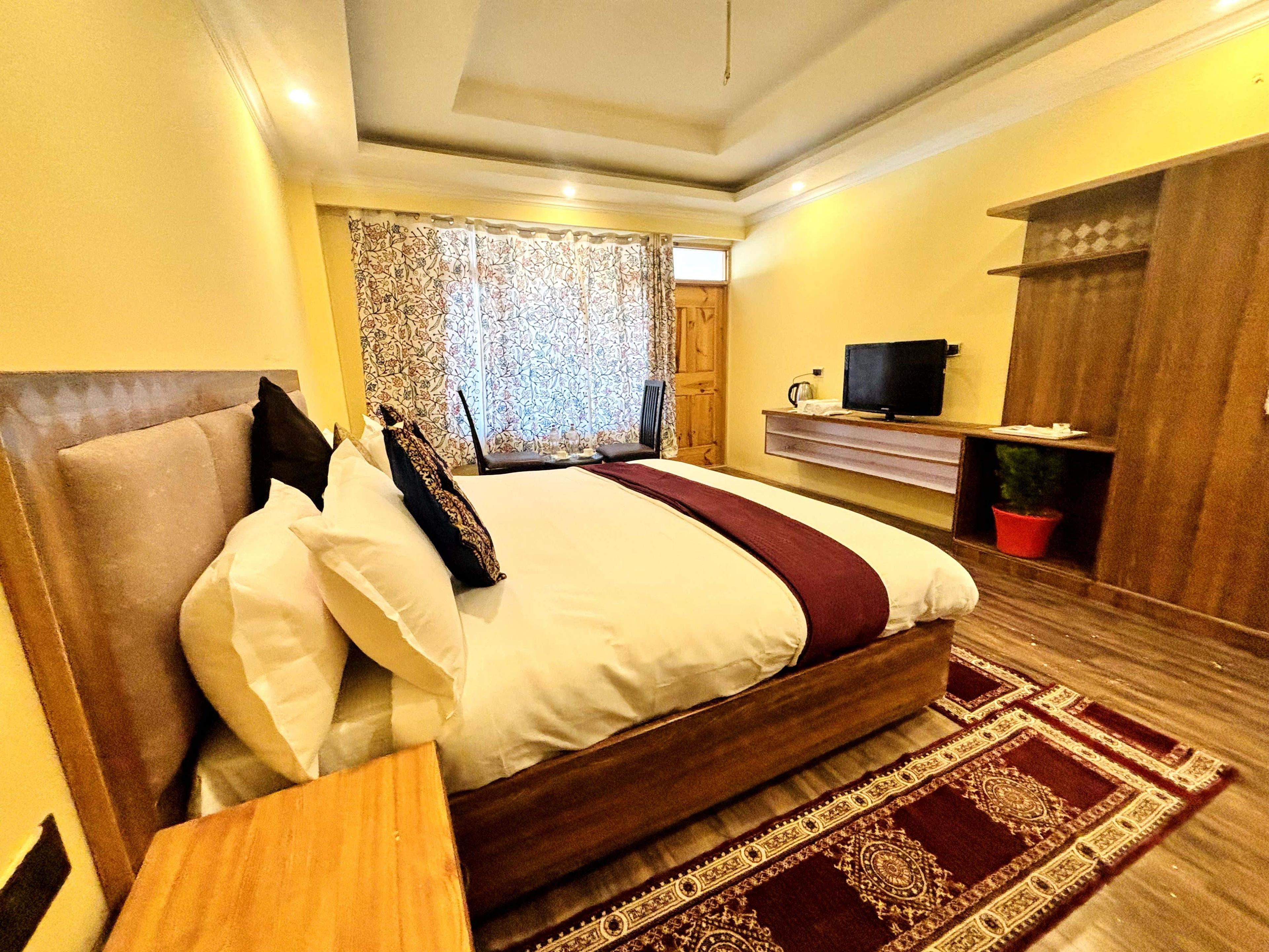 Premium Hotel Room - View 24